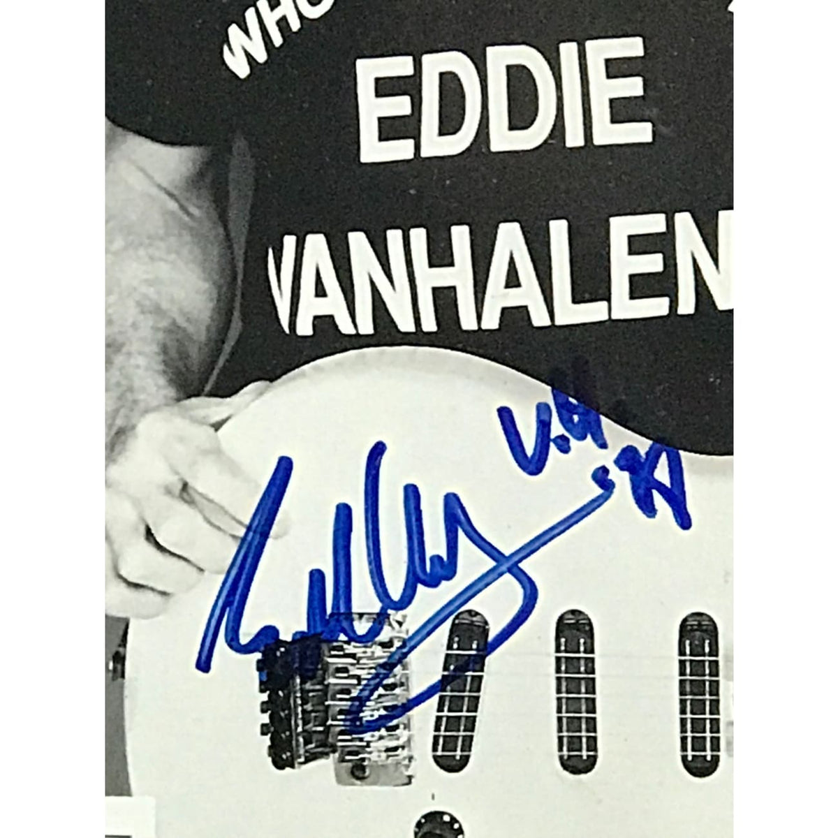 musicgoldmine.com - Eddie Van Halen Signed Guitar World