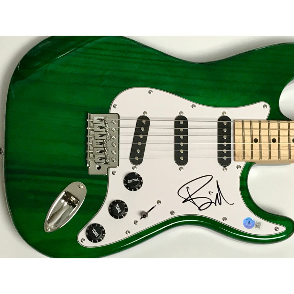 billie joe armstrong gear musicgoldmine.com Green Day Billie Joe Armstrong Signed Guitar w/BAS COA – MusicGoldmine.com