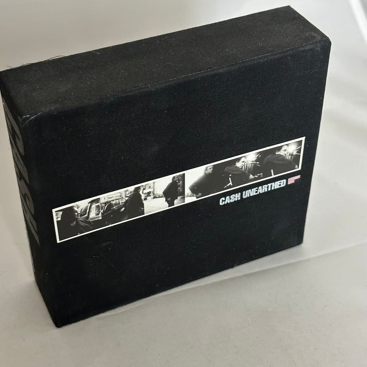 musicgoldmine.com - Johnny Cash Unearthed Limited Ed 5-CD
