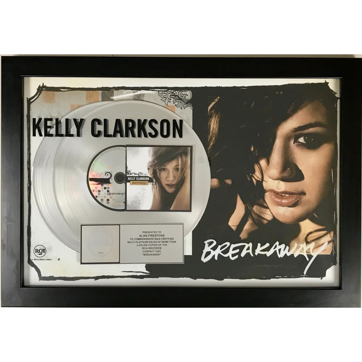 Kelly Clarkson signed cd top bundle