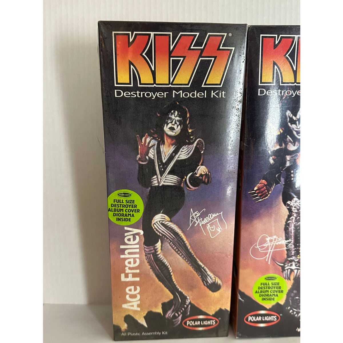 musicgoldmine.com - KISS Destroyer Model Kit Figures 1998 Ed