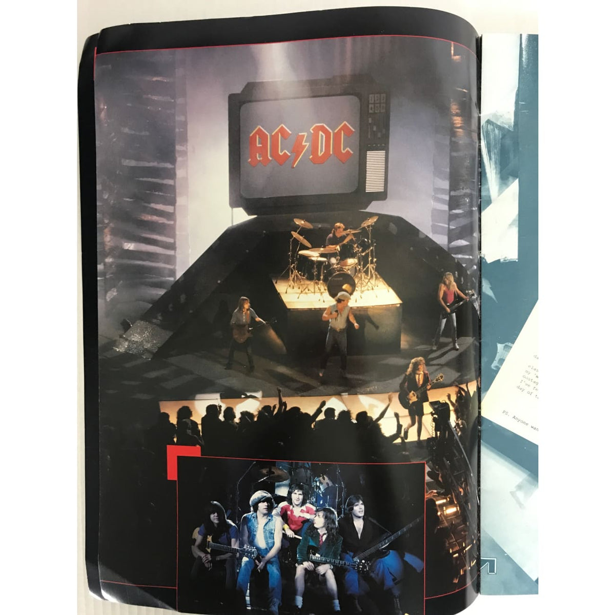 AC/DC ツアーパンフレット 2冊セット 1988 & 2010 AC/DC ツアーパンフレット 2冊セット 1988 & 2010 AC/DC - World Tour 1988