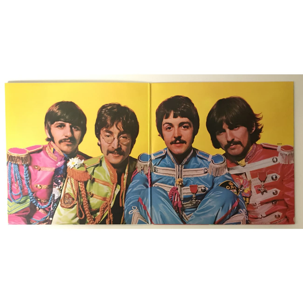 洋楽 beatles sgt. pepper's.. abbey road RARE! Amazon.com: The Beatles: 12
