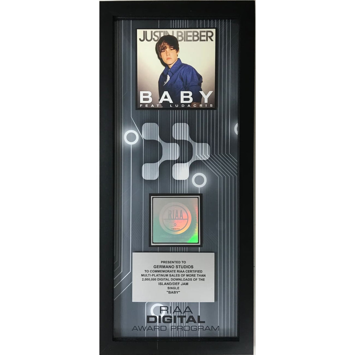 musicgoldmine.com - Justin Bieber ft. Ludacris Baby RIAA Digital