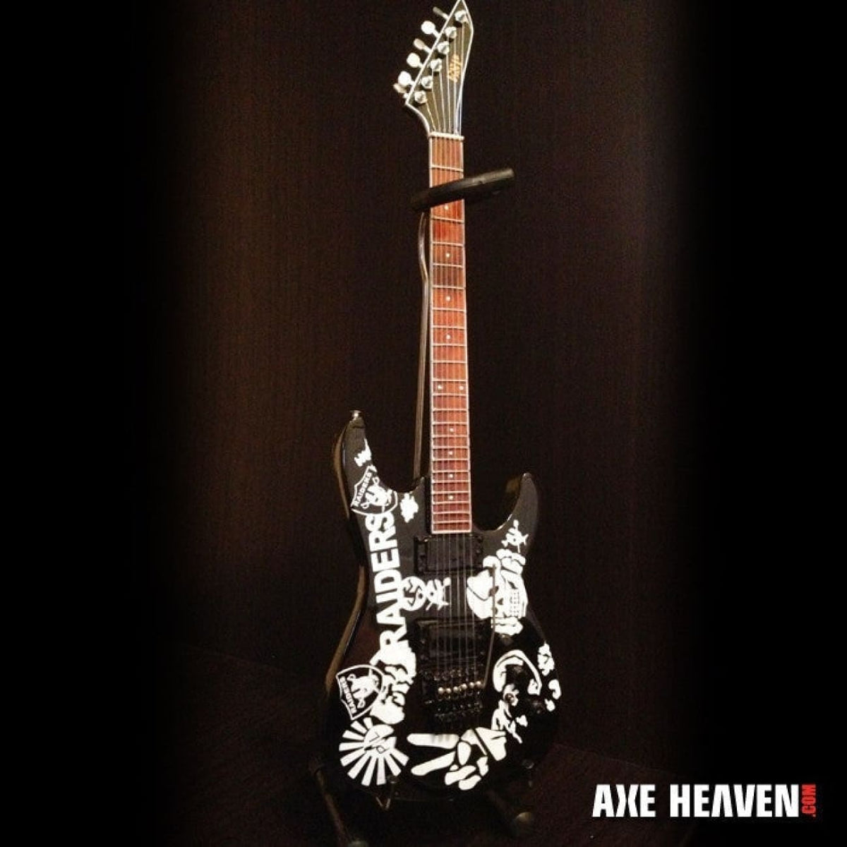 musicgoldmine.com - Slayer Jeff Hanneman Las Vegas Raiders Tribute