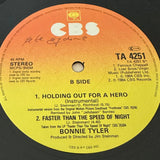 Bonnie Tyler ’Holding Out For A Hero’ 12’’ Record 45rpm UK Import (1984) TA4251 - Media