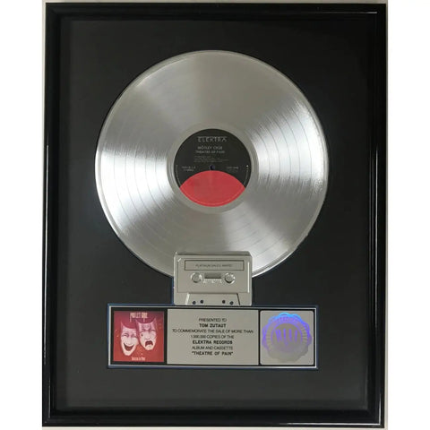 Awards Just In From A&R Exec Who Signed Mötley Crüe GNR (updated)