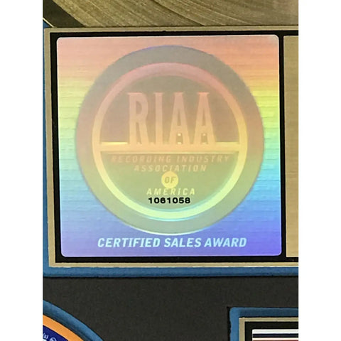 RIAA Award Guide: Why Gold and Platinum Awards Are Popular With Collectors